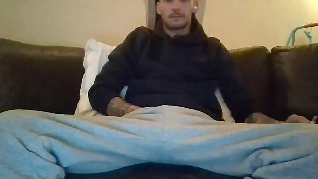 feetlovrr94 online show from May 2026 12:43:02 AM