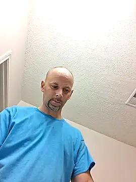 middickstroking online show from April 2026 11:00:01 PM