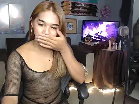 fuckercumm online show from May 2026 02:19:02 AM