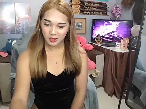 fuckercumm online show from May 2026 01:02:02 AM