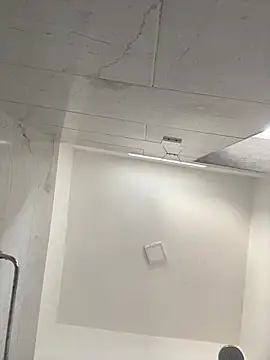 Valerials online show from April 2026 01:15:01 PM