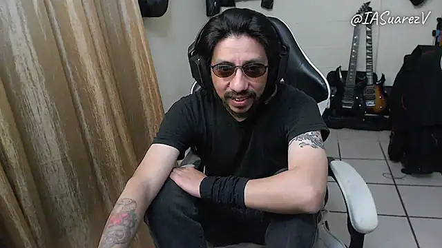 IASuarezV online show from April 2026 11:34:01 AM