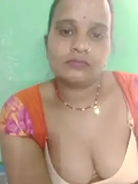 Snapshot of Shivani09900 chatting on May 2026 03:17:01 AM Shivani09900 online show from May 2026 03:17:01 AM