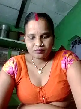 Snapshot of Shivani09900 chatting on May 2026 07:56:02 PM Shivani09900 online show from May 2026 07:56:02 PM