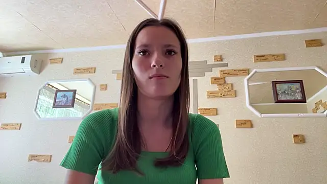 VersedFiend online show from June 2026 08:14:01 AM