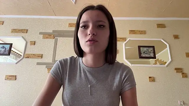 VersedFiend online show from April 2026 08:12:01 AM