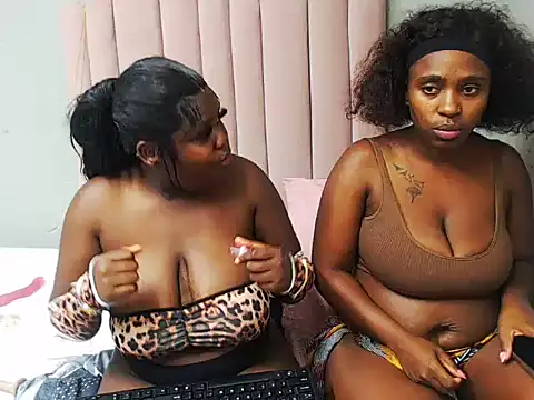 Chocolatemelons17 online show from April 2026 12:02:02 AM