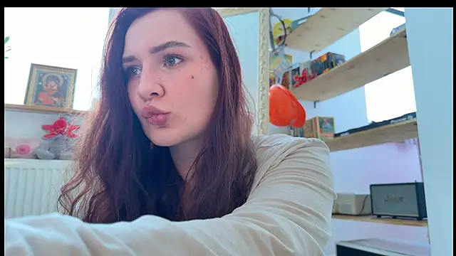 AurikTrix online show from March 2026 02:44:02 AM