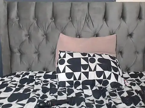 Cybil Hearts online show from March 2026 03:34:01 PM