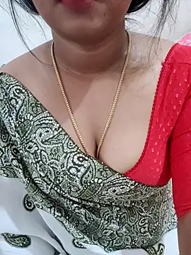 Snapshot of Ramya_456 chatting on May 2026 04:43:02 AM Ramya 456 online show from May 2026 04:43:02 AM