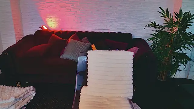 AngelWooW online show from April 2026 05:24:01 AM