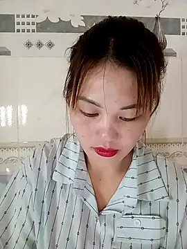 meg 06 online show from May 2026 12:13:02 AM
