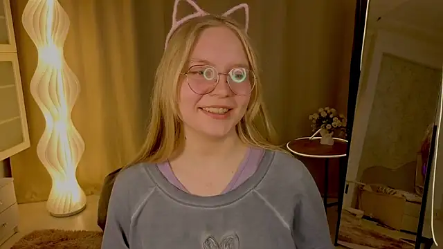 Snapshot of AlicaCohill chatting on April 2026 07:09:01 PM AlicaCohill online show from April 2026 07:09:01 PM