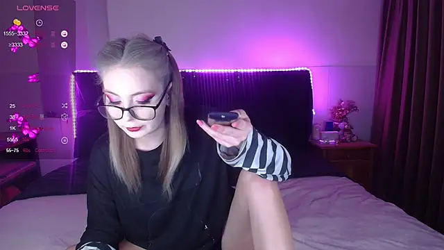 ammyska online show from April 2026 10:38:02 PM