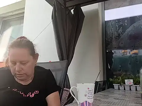 Jahudka47 online show from April 2026 12:33:01 PM