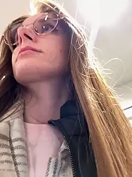 FReyja 44 online show from April 2026 11:48:02 AM