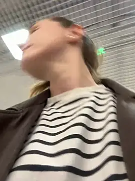 FReyja 44 online show from March 2026 12:38:01 PM