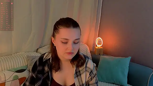 LorriMonz online show from June 2026 01:43:01 AM