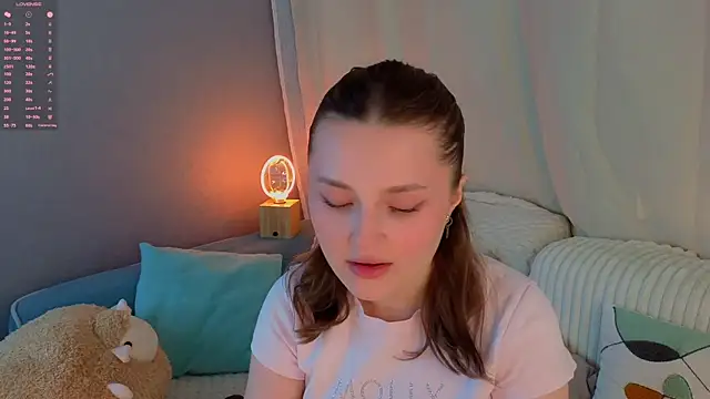LorriMonz online show from June 2026 01:44:02 AM