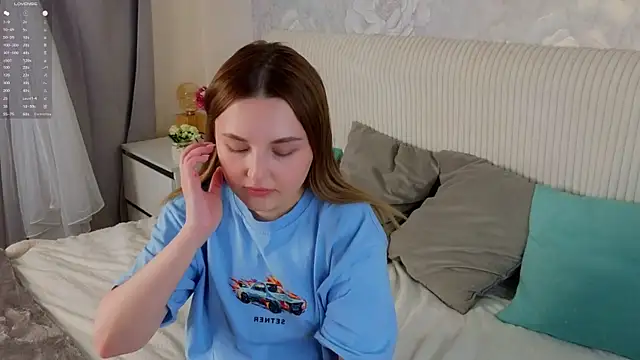 LorriMonz online show from June 2026 01:44:02 AM