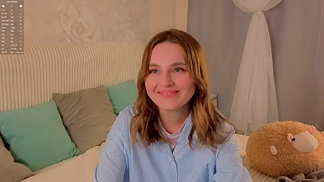 LorriMonz online show from June 2026 02:28:01 AM