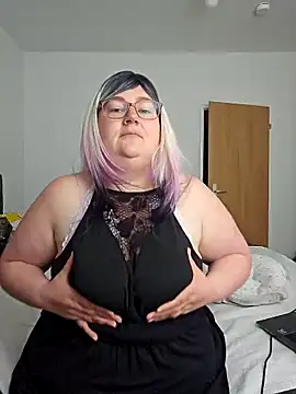 xXLunaBlissXx online show from May 2026 08:18:02 AM