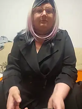 xXLunaBlissXx online show from May 2026 07:36:01 PM
