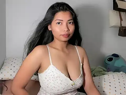 Snapshot of zafarina_18 chatting on May 2026 03:04:02 AM zafarina 18 online show from May 2026 03:04:02 AM