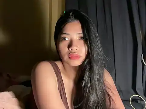 Snapshot of zafarina_18 chatting on May 2026 06:11:01 PM zafarina 18 online show from May 2026 06:11:01 PM