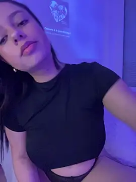 Lusty Lunaa online show from May 2026 07:18:02 AM
