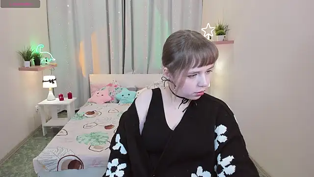 LeonaHicks online show from March 2026 06:15:01 AM