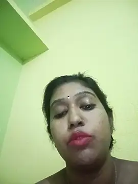 bannerjeesneha20 online show from May 2026 07:00:01 PM
