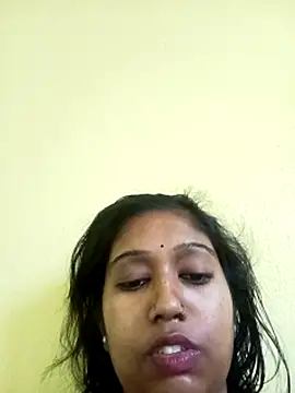 bannerjeesneha20 online show from April 2026 02:25:01 AM