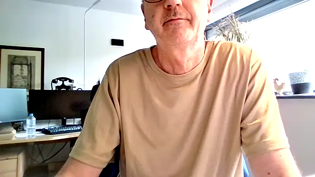 HotLucas66 online show from May 2026 12:42:01 PM