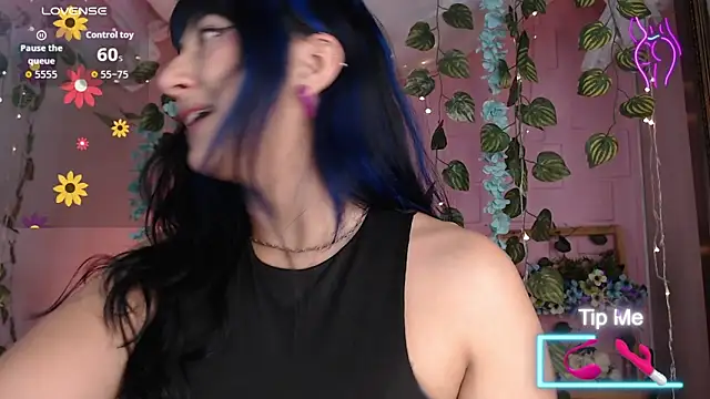 eyes moonn online show from April 2026 11:11:01 AM