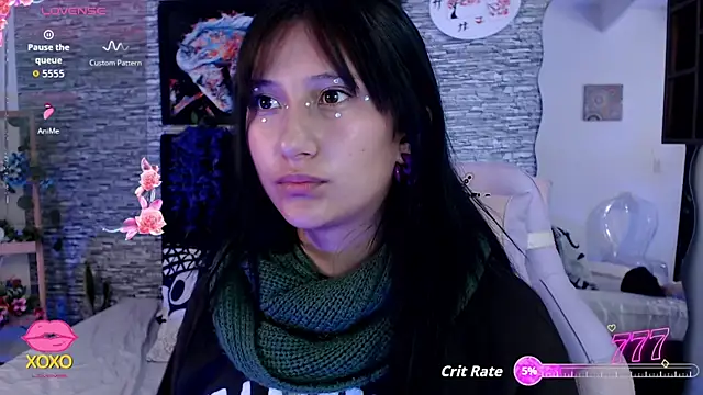 Snapshot of eyes_moonn chatting on May 2026 12:33:01 PM eyes moonn online show from May 2026 12:33:01 PM
