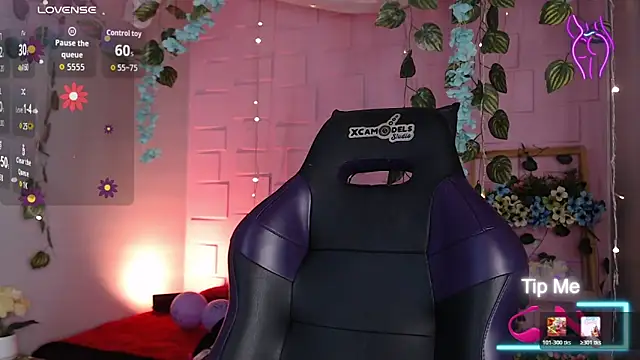 eyes moonn online show from April 2026 01:41:01 PM