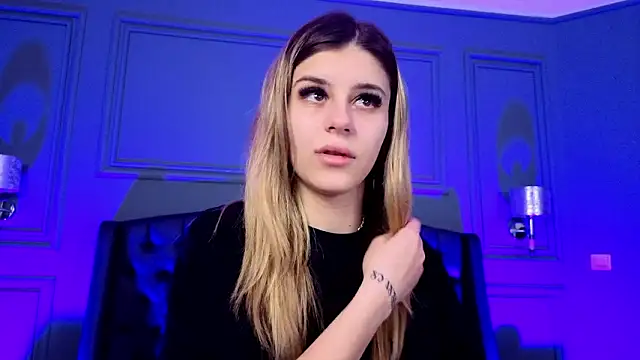 Sierra Russo online show from March 2026 04:14:01 AM