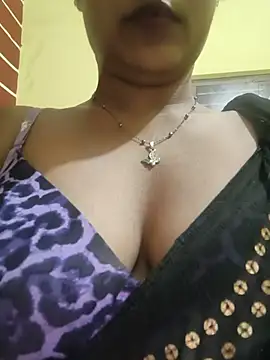 Snapshot of Rubina_Love chatting on June 2026 08:10:01 PM Rubina Love online show from June 2026 08:10:01 PM