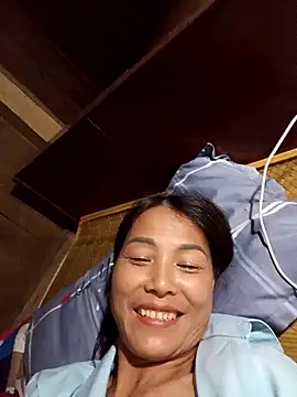 Snapshot of -Numin- chatting on May 2026 04:43:02 PM -Numin- online show from May 2026 04:43:02 PM