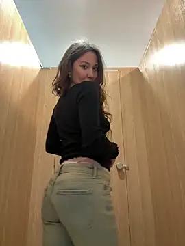 Snapshot of SaintSquirt chatting on May 2026 10:25:01 AM SaintSquirt online show from May 2026 10:25:01 AM