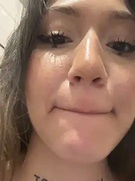 SaintSquirt online show from April 2026 11:50:01 AM