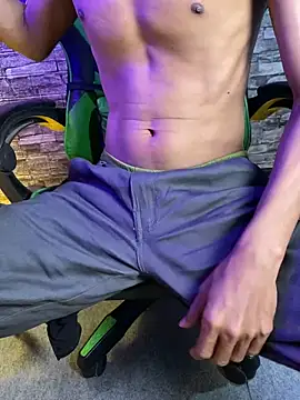 tukangcoli31 online show from April 2026 03:46:02 AM