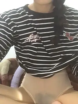 Yuri k2 online show from April 2026 02:32:02 PM