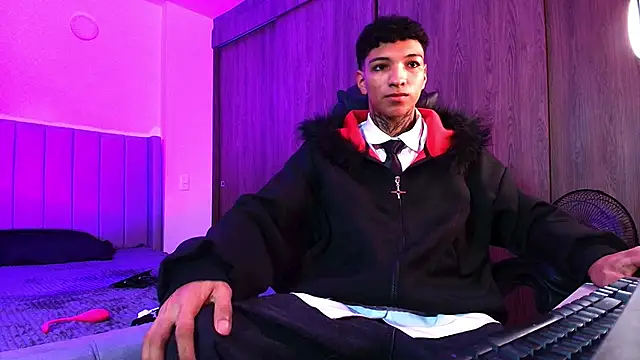 im Usuga online show from April 2026 04:01:01 PM