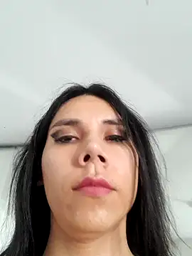 Snapshot of GinaLaFenix chatting on May 2026 06:40:01 PM GinaLaFenix online show from May 2026 06:40:01 PM