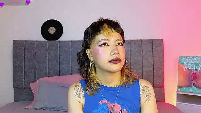 Luna Blooms online show from March 2026 11:52:02 AM