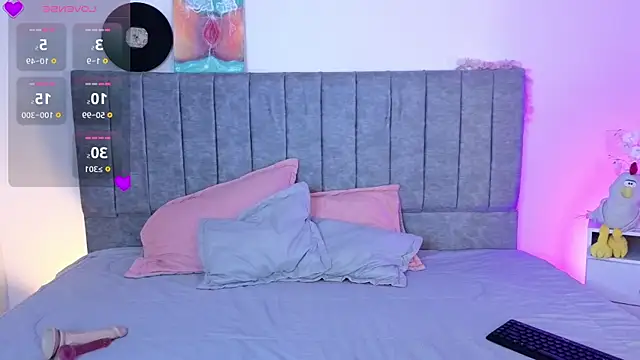 Luna Blooms online show from April 2026 11:49:02 AM