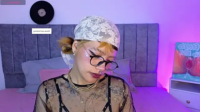 Luna Blooms online show from March 2026 11:33:02 AM