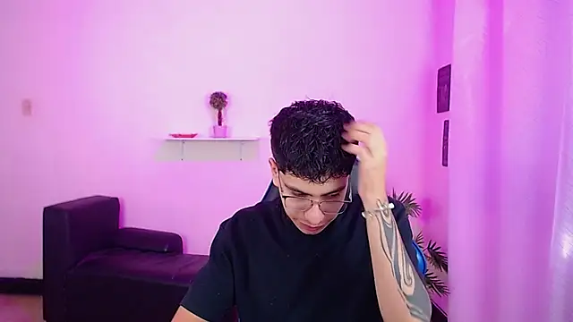 maax 18 online show from April 2026 01:48:01 PM